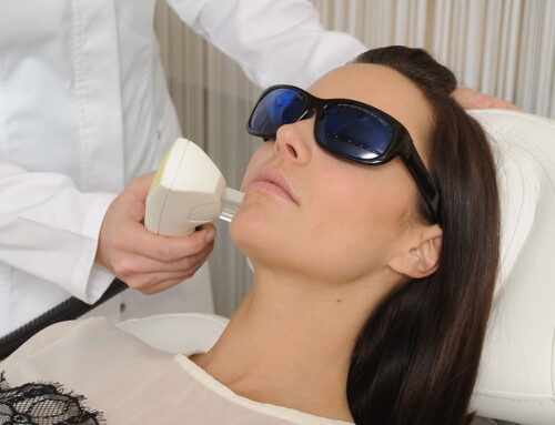 Akne Rosacea & Couperose: Experten-Tipps von Dr. Tamara Kopp