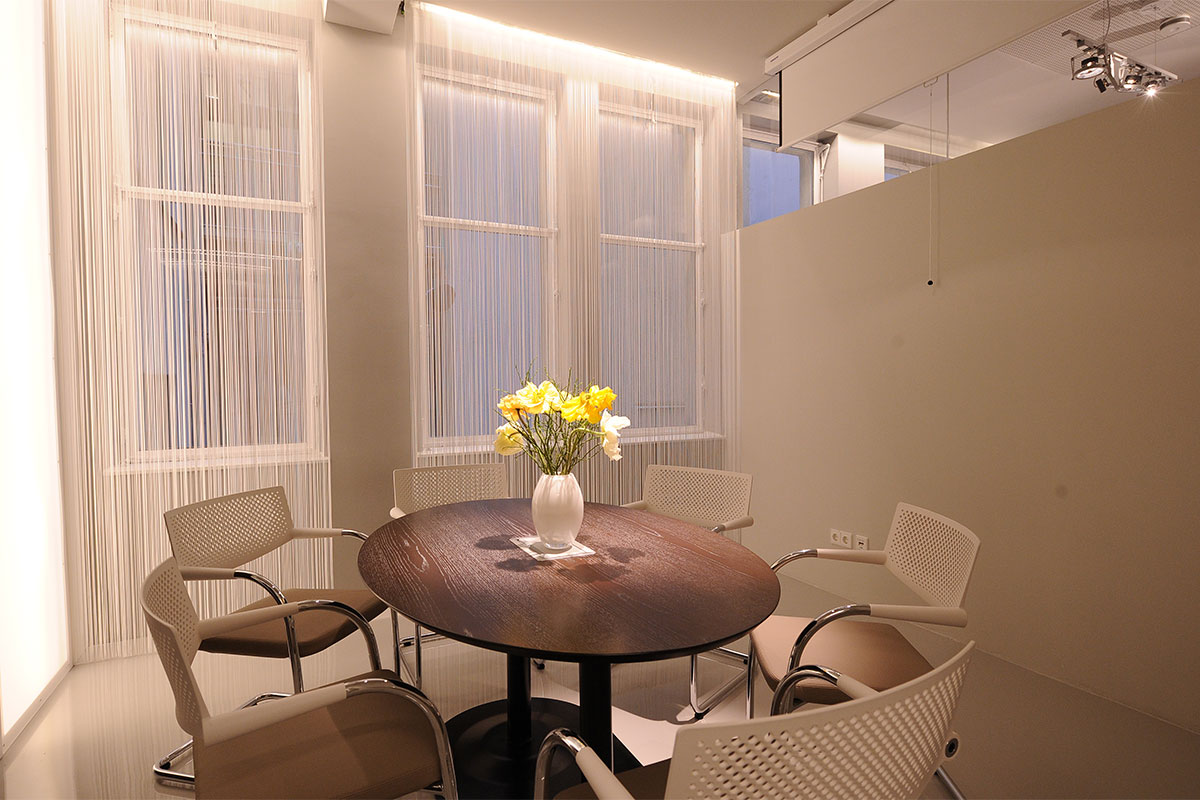 Sprechzimmer bei JUVENIS JUVENIS Besprechungszimmer Psychotherapie bei Männerthemen