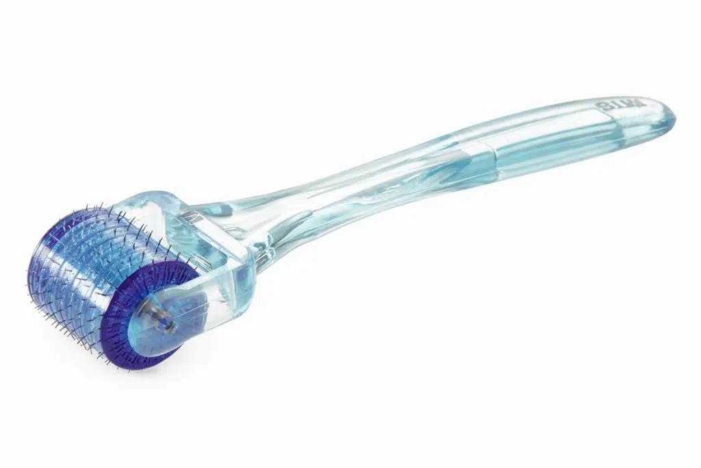 Dermaroller – Chatgpt-Bild Dermaroller für Microneedling Behandlung gegen Aknenarben bei JUVENIS